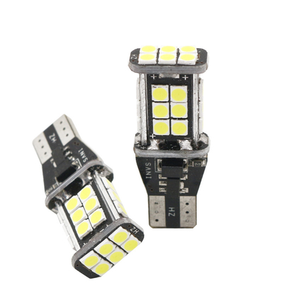 T15 3030 24SMD Canbus LEDのヘッドライト12Vは車のコーナー ライトの逆転を強調する