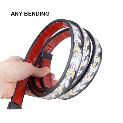 小型トラックの矢車のヘッドライトLEDの管ストリップの流れることは信号を後につく軽い順次スキャンの回す